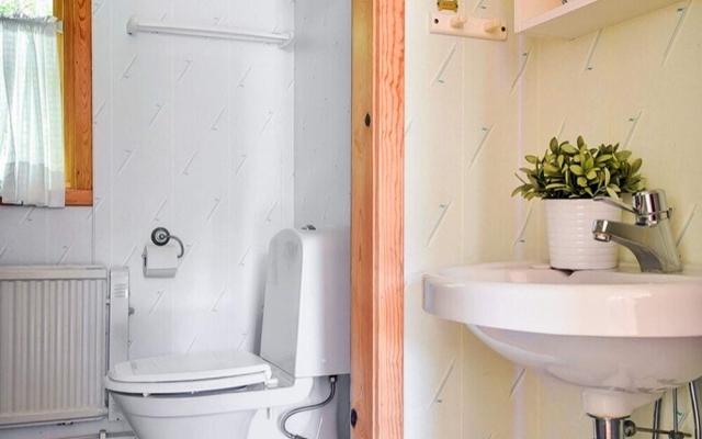 6 Person Holiday Home in Lottorp