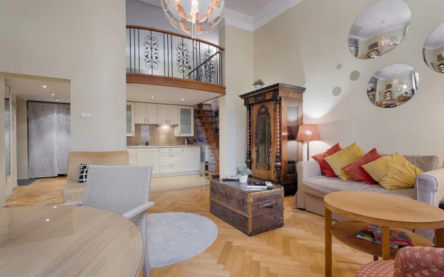 Tyzenhauz Apartments