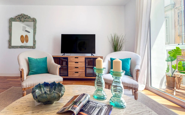 Beautiful 3-bedroom Apartment in Cadiz Center San Antonio IV