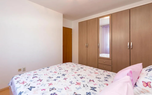 Amazing Home in Peroj With Wifi and 2 Bedrooms