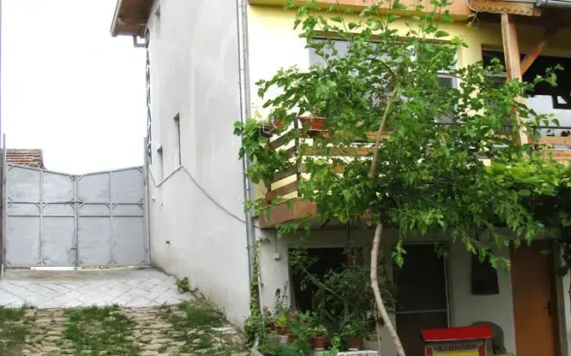 Guest House Family
