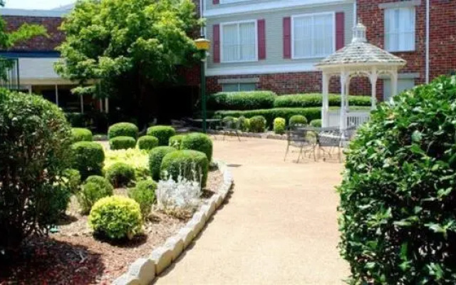 Amberley Suite Hotel