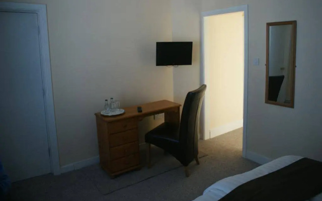 Cock Hotel