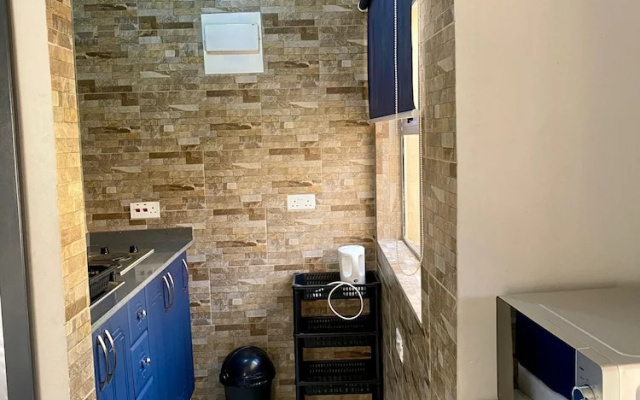 Modern Studio Apartment in a Central New Chadcombe - 2318