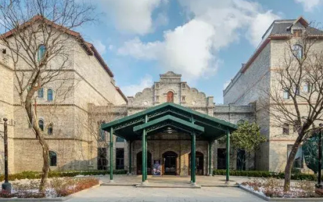 Qingzhaoquan City Shuangquan Resort Hotel