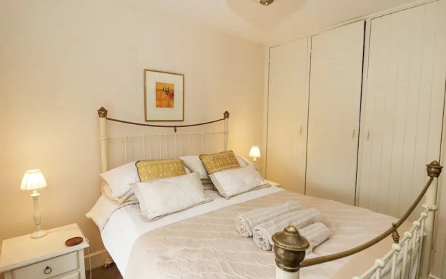 Upper Calffield Farmhouse