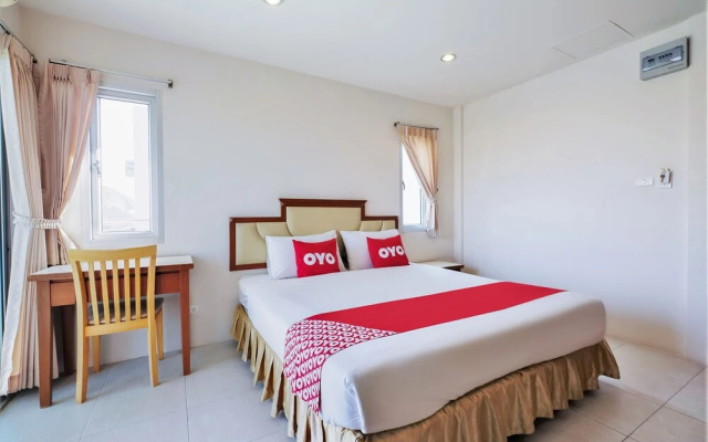 Lake View Phuket Place by OYO Rooms