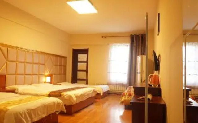 Bell Tower Apartment Hotel - Xian