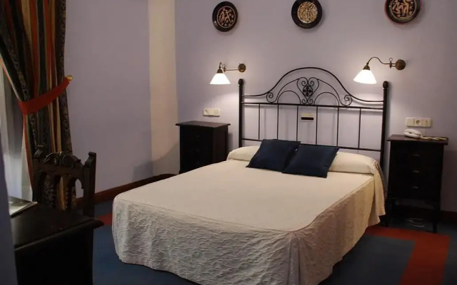 Hotel Alvar Fañez