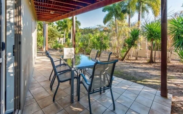 Cooinda Gardens 6 On Hamilton Island