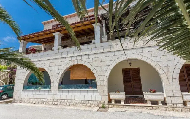 Adria House Dubrovnik with 3 Luxury Suites