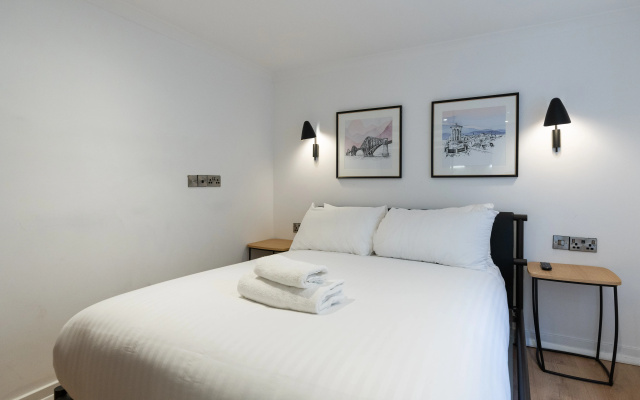 Fountain Court Apartments - Grove Executive