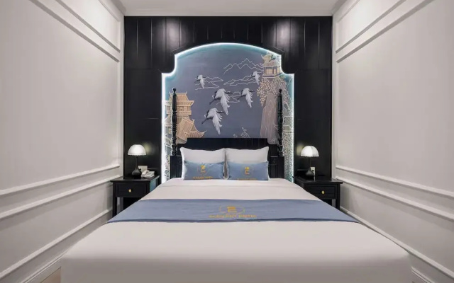 Elegant Hotel