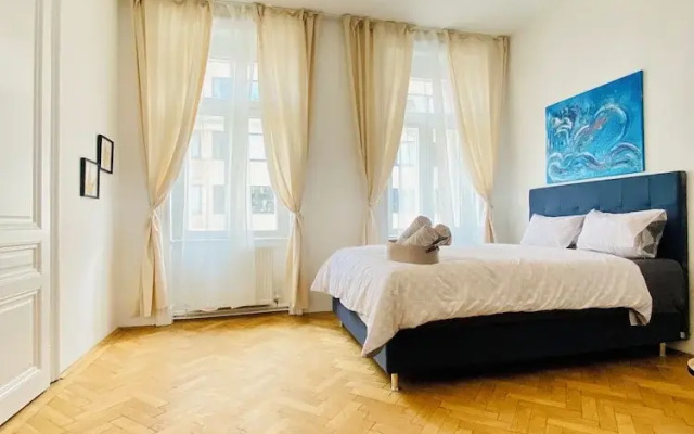 Affordable 2BR Apt For 6 Near Stadthalle