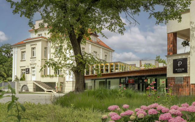 Platinum Residence Boutique Hotel