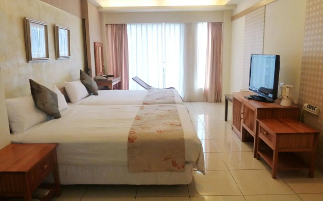 Haku Beach Days Inn