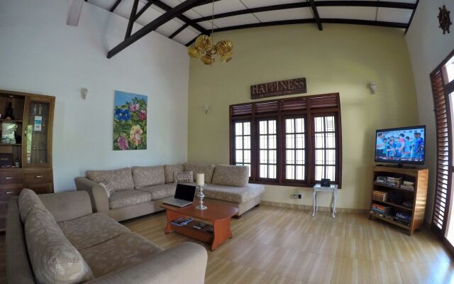 Отель Suramya Villa Шри-Ланка, Галле - отзывы, цены и фото номеров - забронировать отель Suramya Villa онлайн комната для гостей