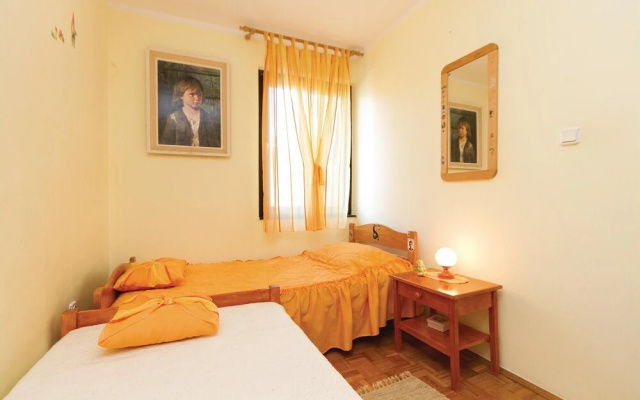 Stunning Apartment in Fazana With 2 Bedrooms and Wifi
