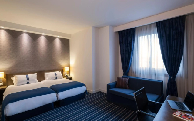 FEZ INN Hotel