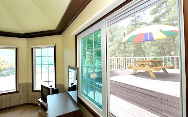 Pyeongchang Pink House Pension
