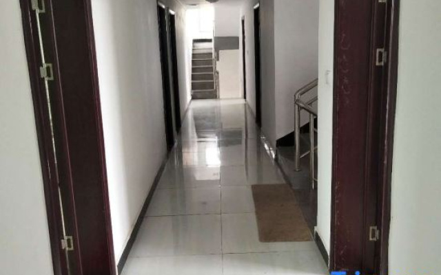 Mengyin Health Preservation Park Farmhouse