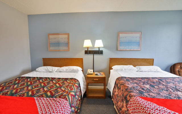 OYO Hotel Pipestone MN, Canterbury Park
