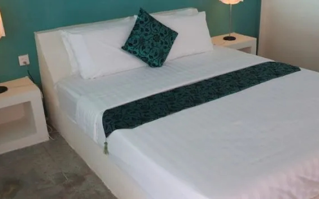 Aroon Boutique Villa