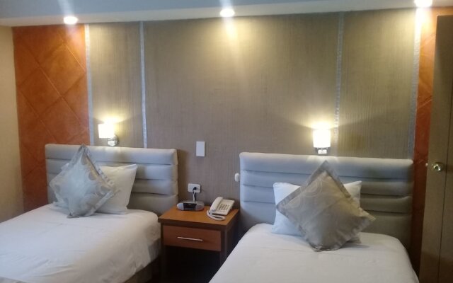Hotel Chimborazo Internacional in Riobamba, Ecuador from 82$, photos, reviews - zenhotels.com guestroom