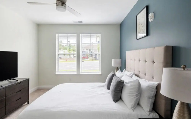 Landing Apartments Leland
