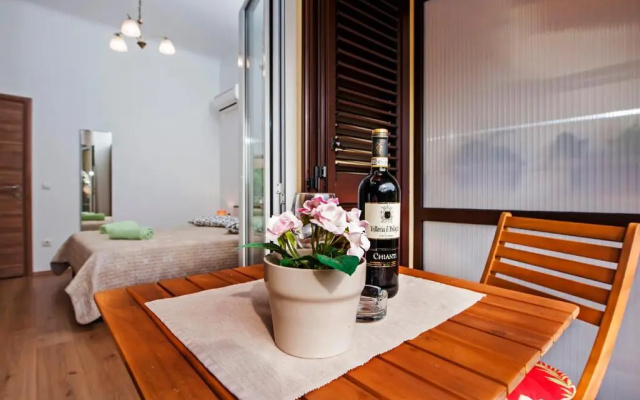 Apartments & Rooms Chiara