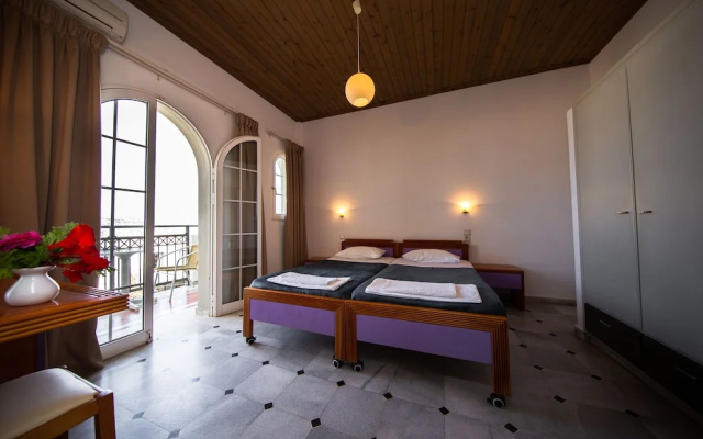 Manias Hotel Apartments