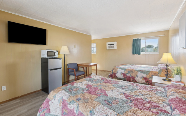 Curry’s Motel by OYO Saginaw MI