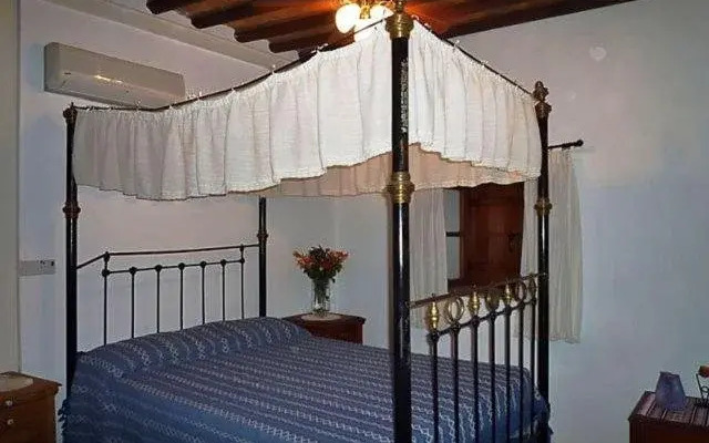 Narkissos Villa