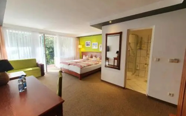 Hotel & Restauracja Wodnik
