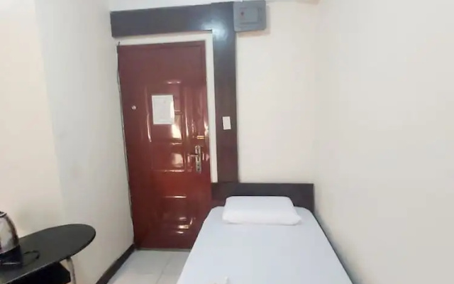 Cosmo Hotel Espana Near Ust