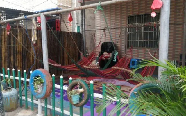 Xiyangyang Yunnan Renjia Homestay (Weizhou Island Landmark Plaza)