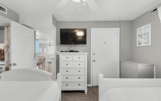 Sundestin 818
