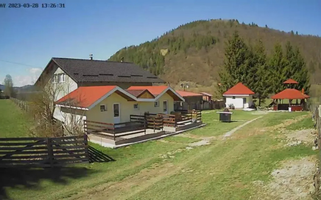 La poalele Raraului Campingplatz