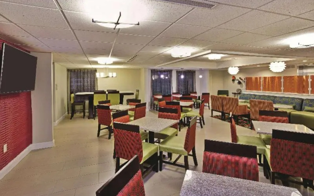 La Quinta Inn & Suites Summersville/New River National Park