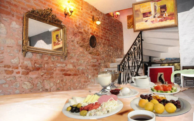 Optimist Hotel