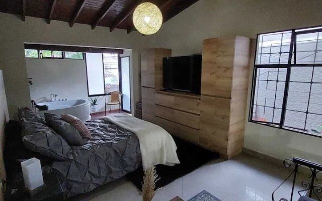 Loft Shakespeare l Private Jacuzzi l In Provence