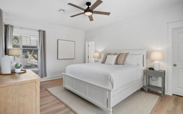 Magnolia Bay 8593
