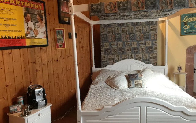 Bed & Breakfast Castle Hollywood