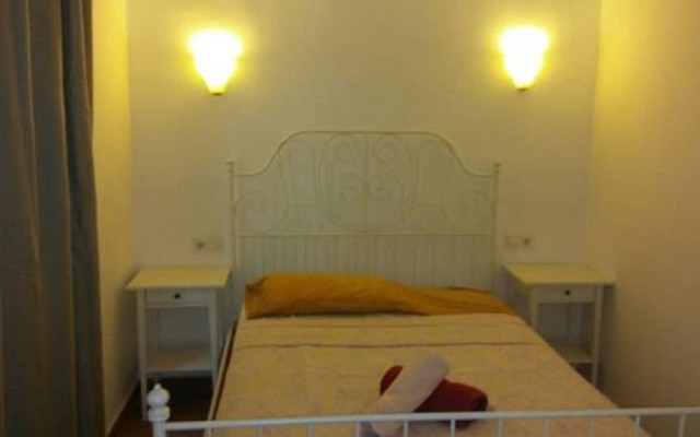 Отель Apartamentos Sant Cristofol Испания, Льорет-де-Мар - отзывы, цены и фото номеров - забронировать отель Apartamentos Sant Cristofol онлайн комната для гостей