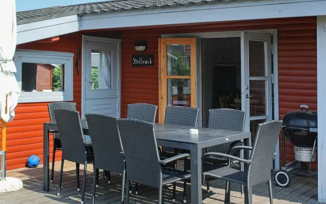 6 Person Holiday Home in Bogense