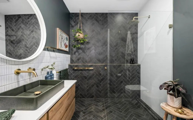 Luxe Jetty Apartment