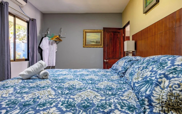 Jaco Sol Quad Plex