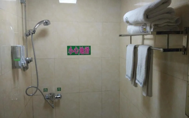 Witty Monkey Hotel