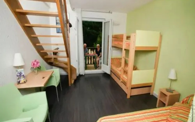 Auberge De La Vallee Dossau