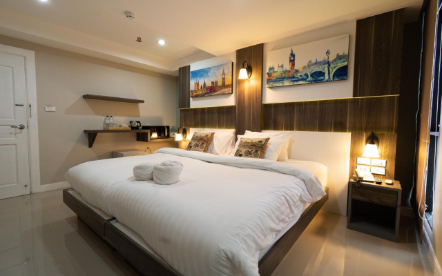 We Resident Hotel